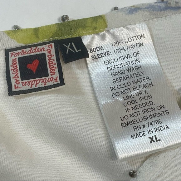 Forbidden Elegant Floral V-Neck Blouse. Beaded. Size XL. - Picture 8 of 12